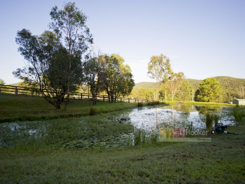 190 Halls Rd, Luscombe QLD 4207