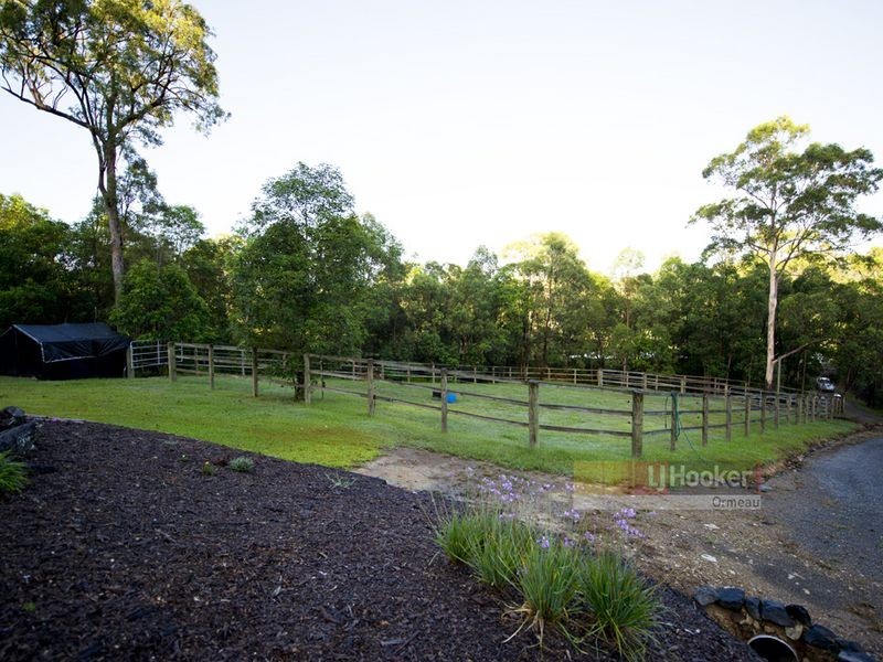 190 Halls Rd, Luscombe QLD 4207