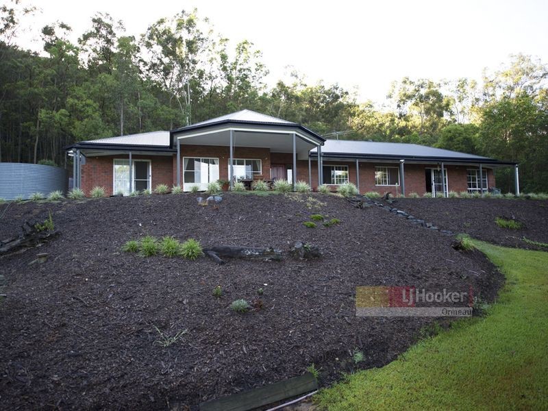 190 Halls Rd, Luscombe QLD 4207