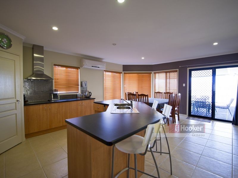 10 Penneshaw Crescent, Ormeau QLD 4208