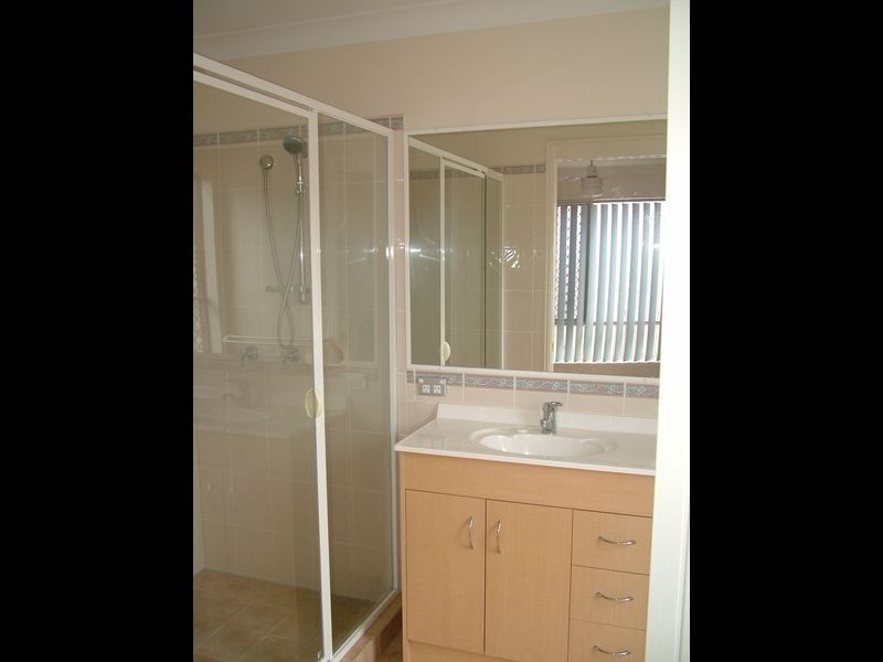 2/2 Saligna Ct, Ormeau QLD 4208