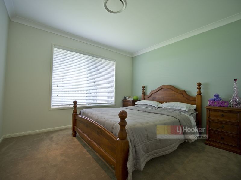 8 Olivevale Court, Ormeau QLD 4208