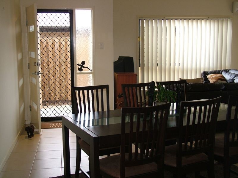 2/22 Hazelmere Cres, Ormeau QLD 4208