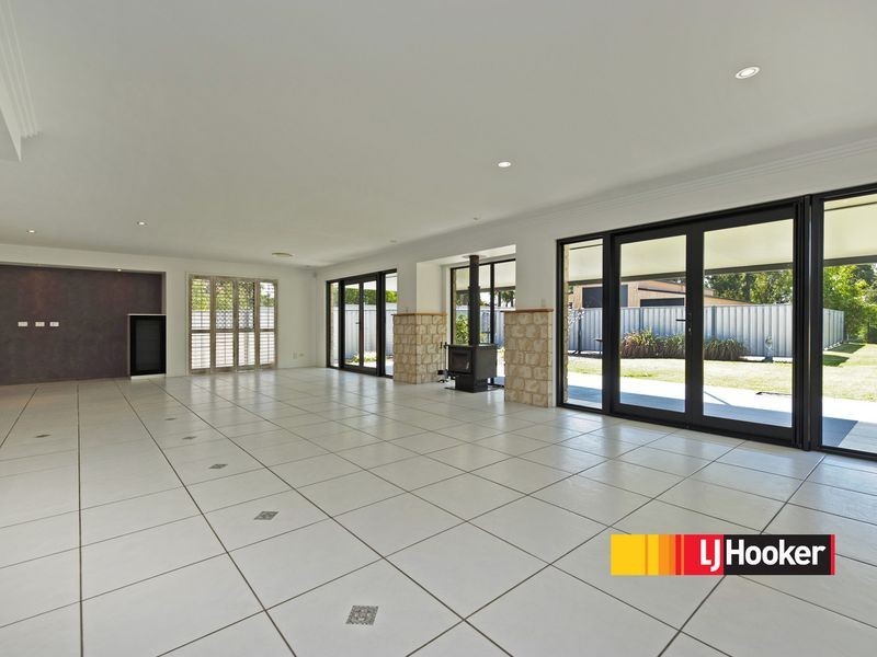 19 Vaughan Dr, Ormeau QLD 4208