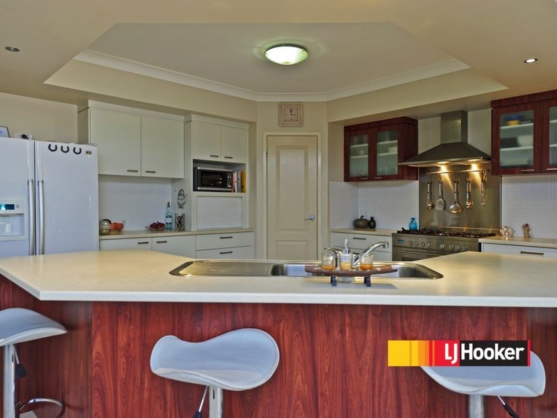 64-66 Racecourse Pl, Tamborine QLD 4270