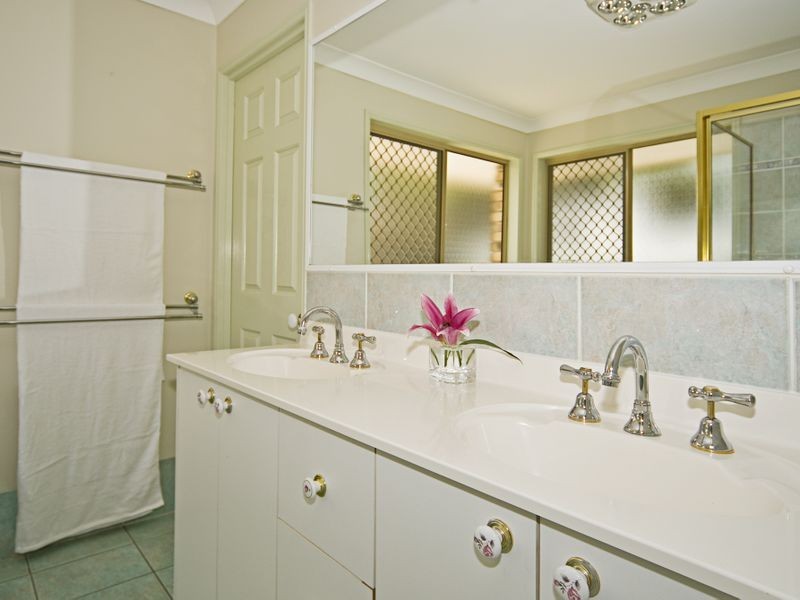 34 Belair Dr Yatala, Ormeau QLD 4208