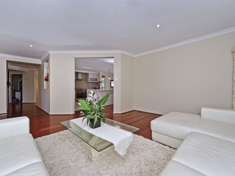 8 Helidon Gr, Ormeau QLD 4208