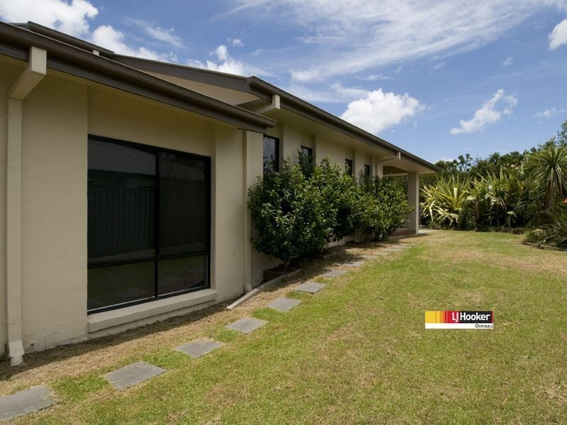 12 Peachester Close, Ormeau QLD 4208