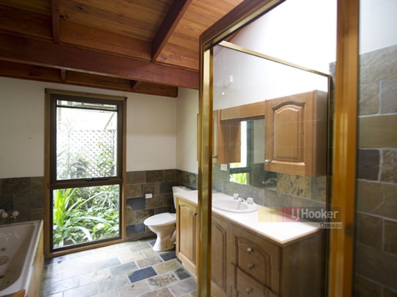 275 Greensward Rd, Tamborine QLD 4270