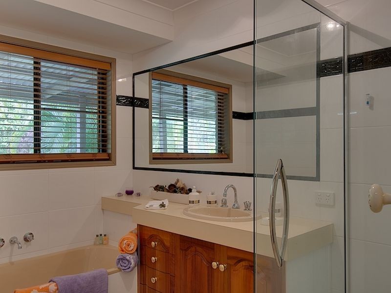 18 Vaughan Dr, Ormeau QLD 4208