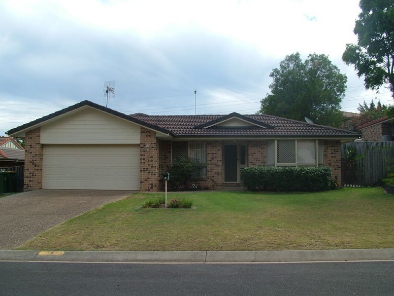 8 White Cap Cls, Pacific Pines QLD 4211