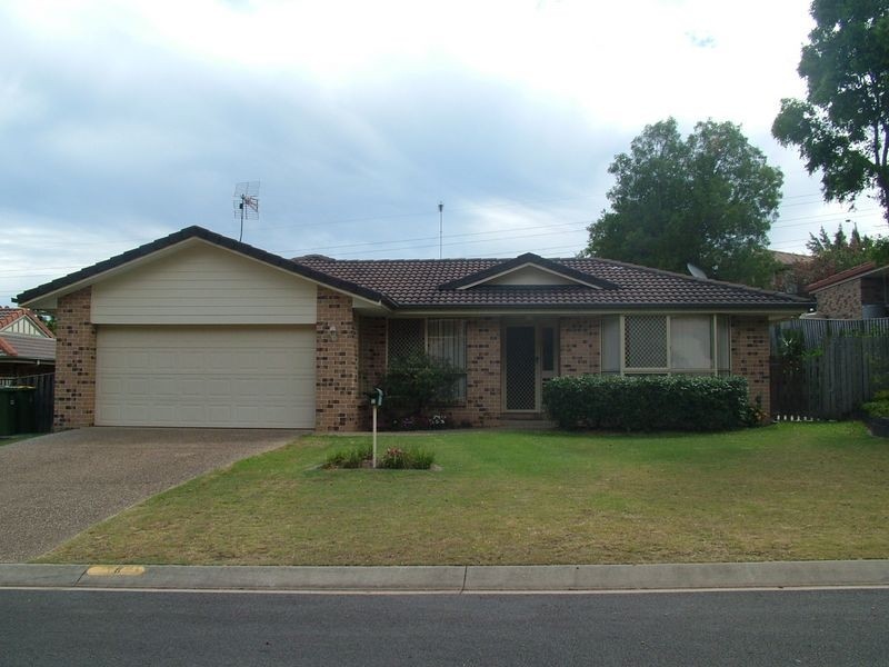 8 White Cap Cls, Pacific Pines QLD 4211