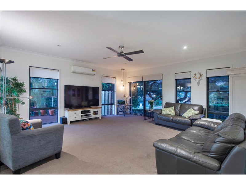 12 Jaxson Terrace, Pimpama QLD 4209