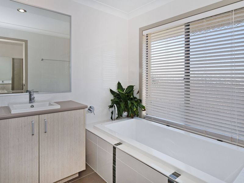 32 Summerlea Cres, Ormeau QLD 4208