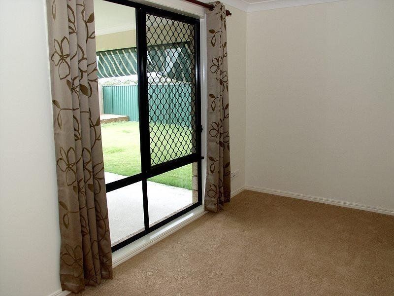 25 Leonardo Close, Eight Mile Plains QLD 4113