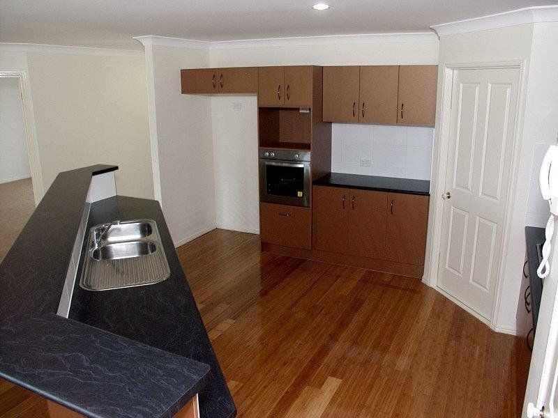 25 Leonardo Close, Eight Mile Plains QLD 4113