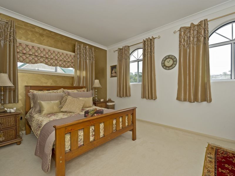 32 Ormeau Ridge Rd, Ormeau QLD 4208