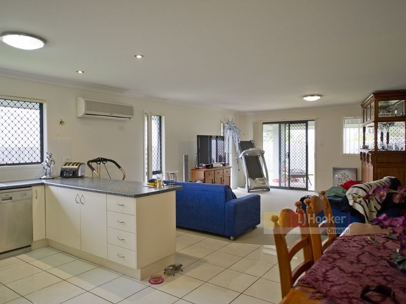 8 Hazelmere Cr, Ormeau QLD 4208