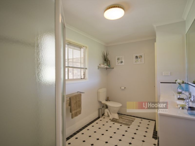 46 Sears Rd, Yatala QLD 4207