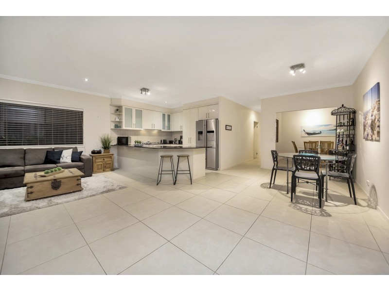4 Cedarton Crescent, Ormeau QLD 4208
