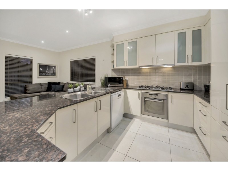 4 Cedarton Crescent, Ormeau QLD 4208