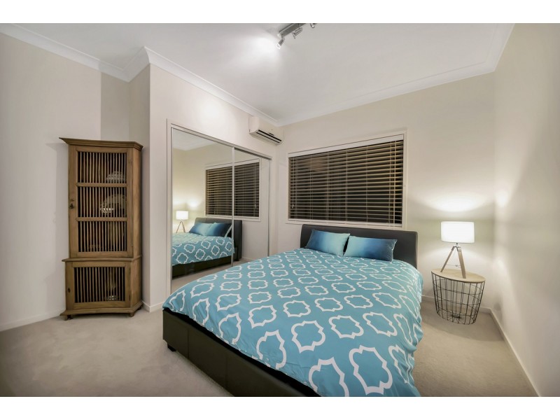 4 Cedarton Crescent, Ormeau QLD 4208