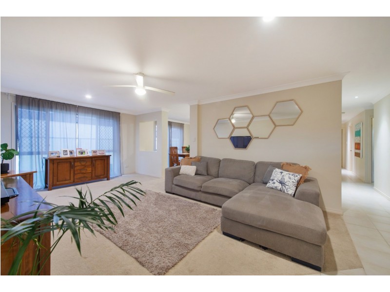 17 Bedivere Drive, Ormeau QLD 4208