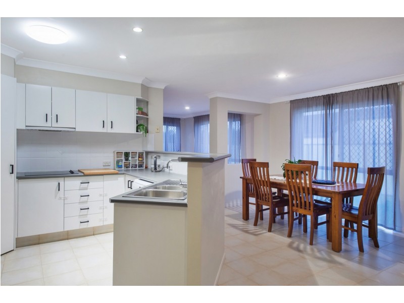 17 Bedivere Drive, Ormeau QLD 4208