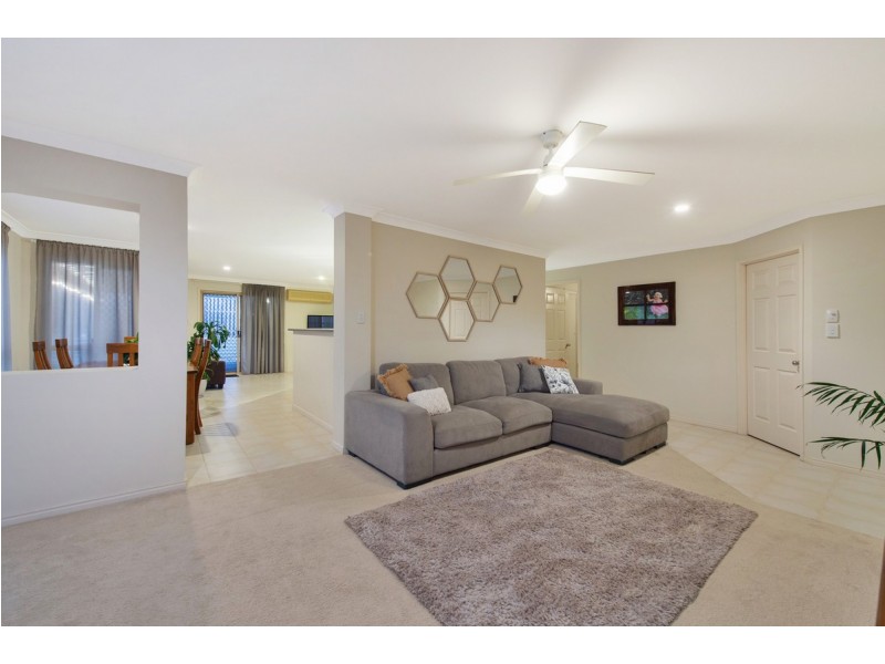 17 Bedivere Drive, Ormeau QLD 4208