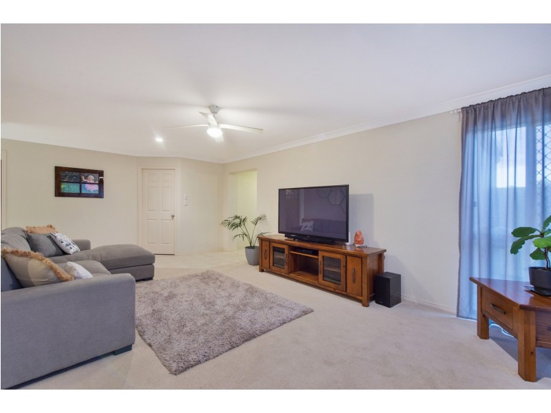 17 Bedivere Drive, Ormeau QLD 4208