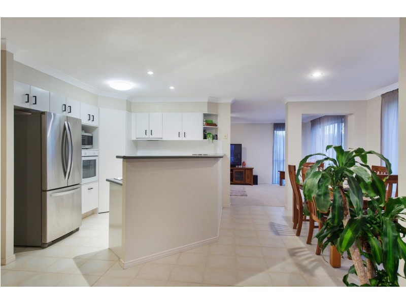 17 Bedivere Drive, Ormeau QLD 4208