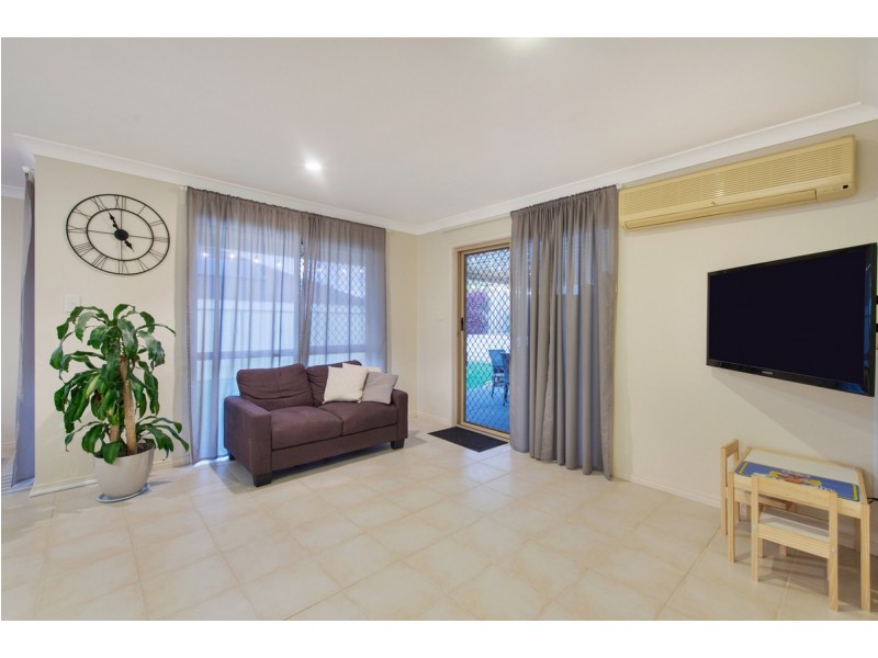17 Bedivere Drive, Ormeau QLD 4208