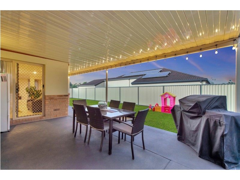 17 Bedivere Drive, Ormeau QLD 4208