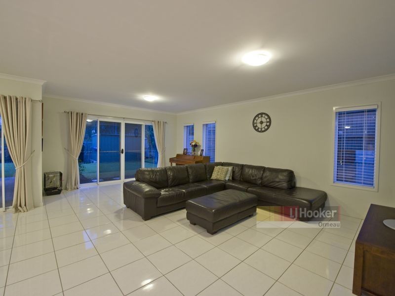 6 Peachester Close, Ormeau QLD 4208