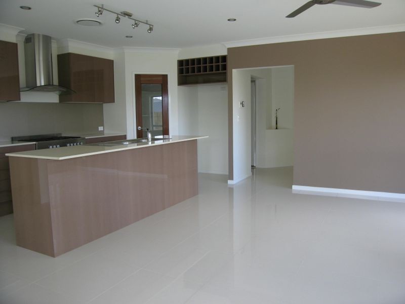 12 Stoney Creek Cct, Ormeau QLD 4208