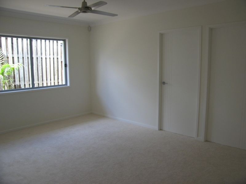 12 Stoney Creek Cct, Ormeau QLD 4208