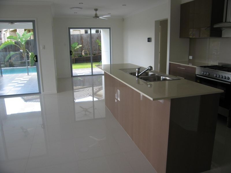 12 Stoney Creek Cct, Ormeau QLD 4208