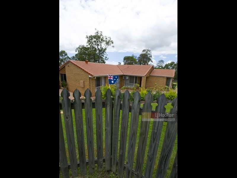 8 Phipps Pl, Ormeau QLD 4208