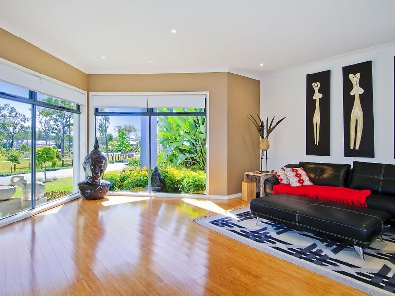 52 Picnic Creek Drive, Coomera QLD 4209