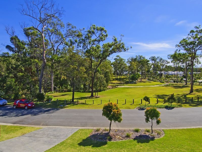 52 Picnic Creek Drive, Coomera QLD 4209