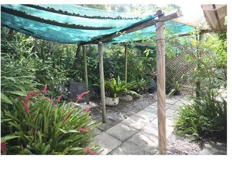 3 Duesbury Cr, Edens Landing QLD 4207