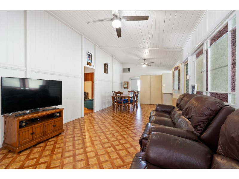 37 Johnstone Road, Stapylton QLD 4207