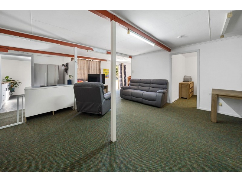 37 Johnstone Road, Stapylton QLD 4207