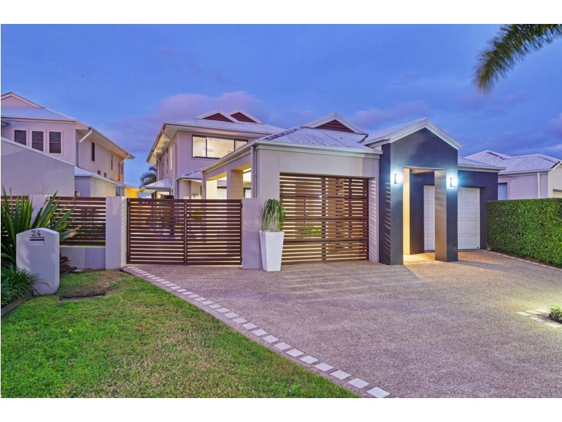 24 Brindabella Close, Coomera Waters QLD 4209