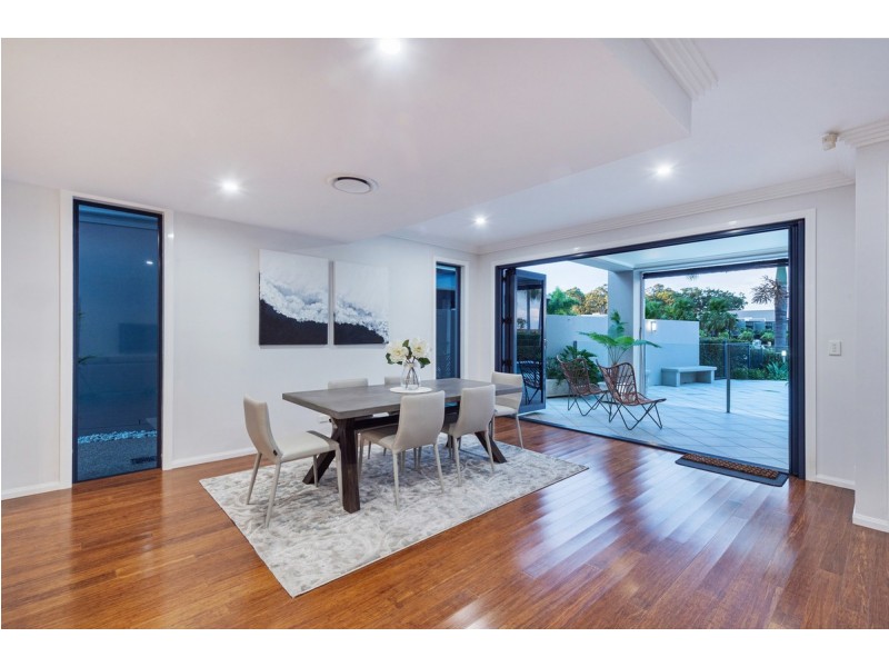 24 Brindabella Close, Coomera Waters QLD 4209