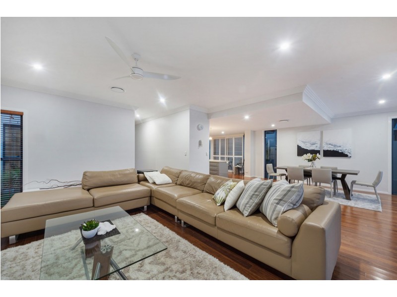 24 Brindabella Close, Coomera Waters QLD 4209