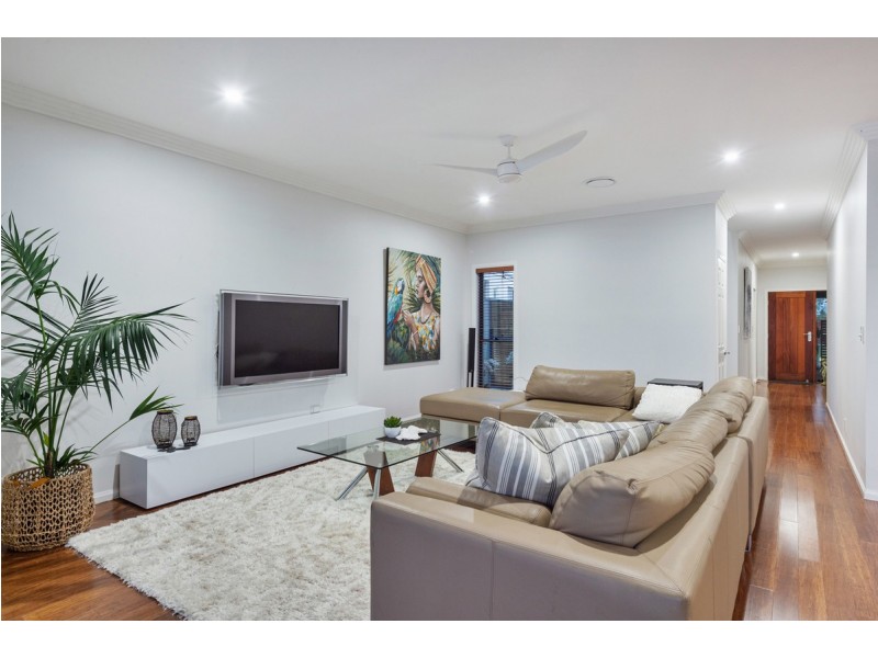 24 Brindabella Close, Coomera Waters QLD 4209