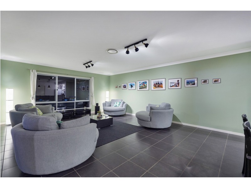 107 Ormeau Ridge Road, Ormeau Hills QLD 4208