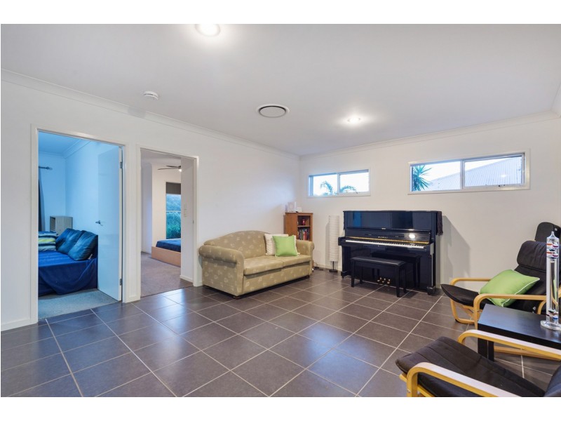 107 Ormeau Ridge Road, Ormeau Hills QLD 4208