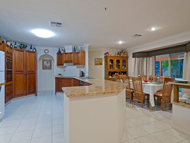 401 Tamborine Mountain Rd, Tamborine QLD 4270